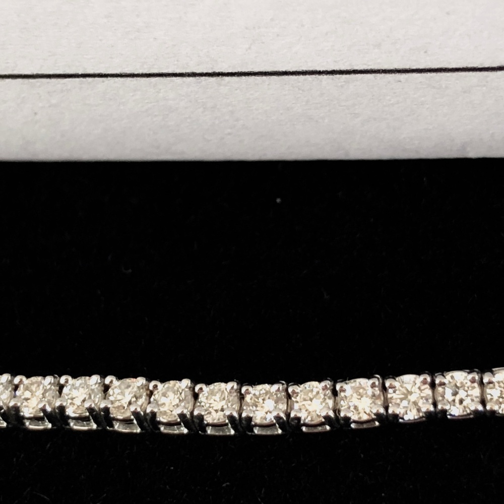 CLEAROUT Sale! 3.20ct Diamond Bracelet RRP $12,520